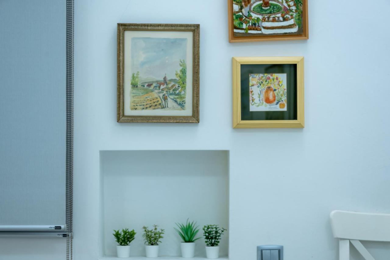 Apartamento En Monumento Historico Nacional Corral Del Conde-Duque De Olivares Sevilla Exterior foto